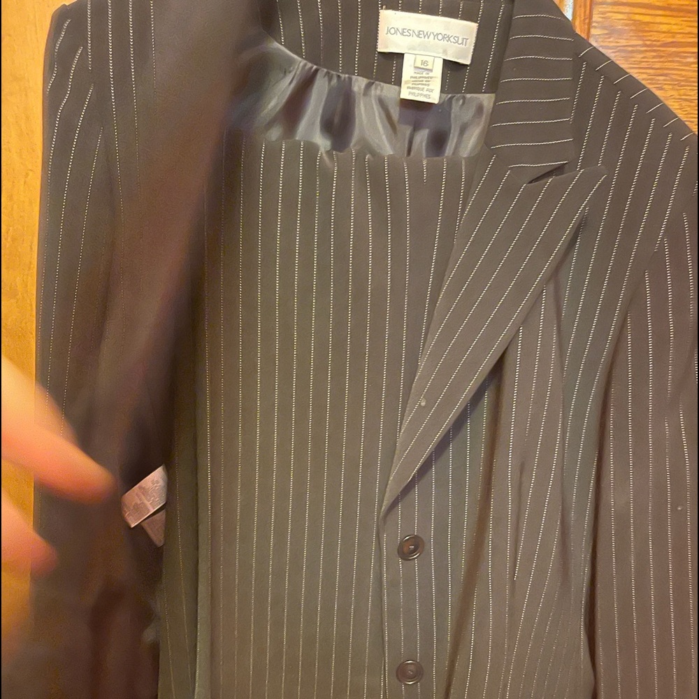Jones New York womens suit